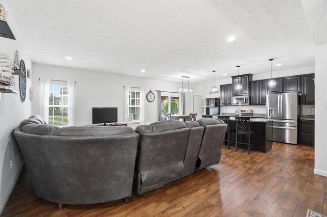 1200 Scarlet Oak Drive 1200 Scarlet Oak Drive, Tipp City, OH 45371