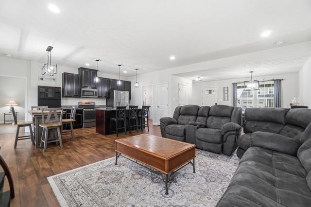 1200 Scarlet Oak Drive 1200 Scarlet Oak Drive, Tipp City, OH 45371