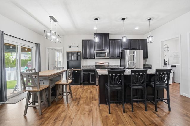1200 Scarlet Oak Drive 1200 Scarlet Oak Drive, Tipp City, OH 45371