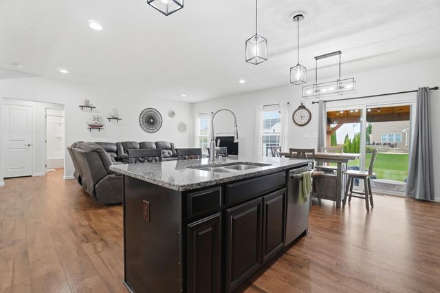1200 Scarlet Oak Drive 1200 Scarlet Oak Drive, Tipp City, OH 45371