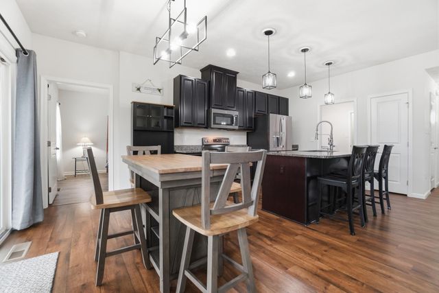 1200 Scarlet Oak Drive 1200 Scarlet Oak Drive, Tipp City, OH 45371