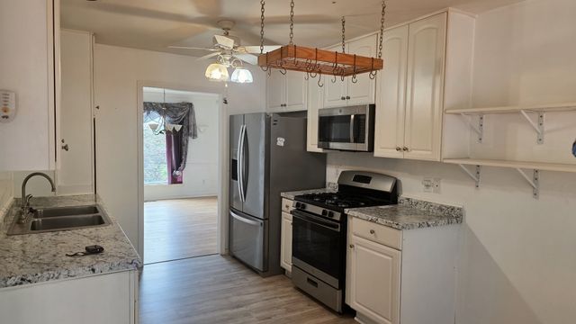 609 Glenridge Close, Nashville, TN 37221