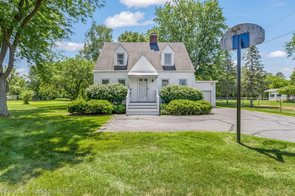 3792 Wheeler Road, Bangor Charter Township, MI 48706