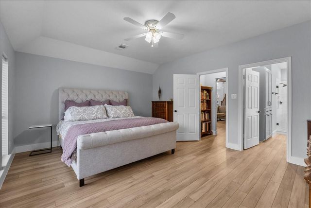 2026 Pembroke Bay Drive, League City, TX 77573