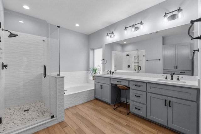 2026 Pembroke Bay Drive, League City, TX 77573