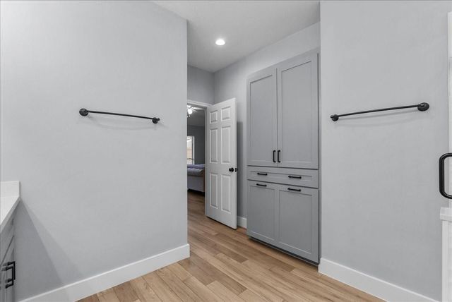 2026 Pembroke Bay Drive, League City, TX 77573