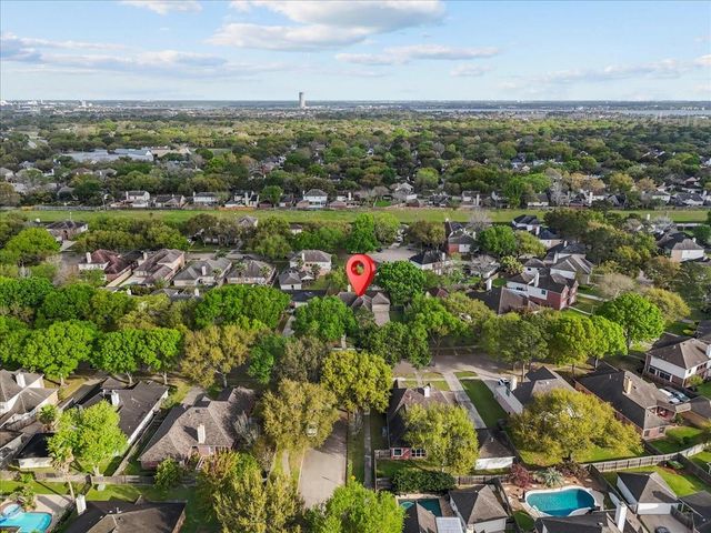 2026 Pembroke Bay Drive, League City, TX 77573