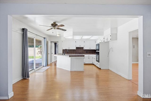 6619 Desmond Court, Bakersfield, CA 93308