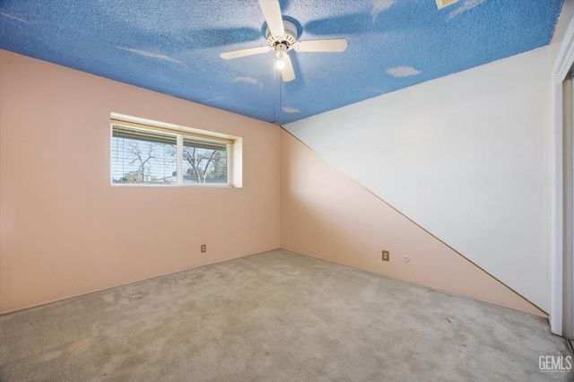 6619 Desmond Court, Bakersfield, CA 93308