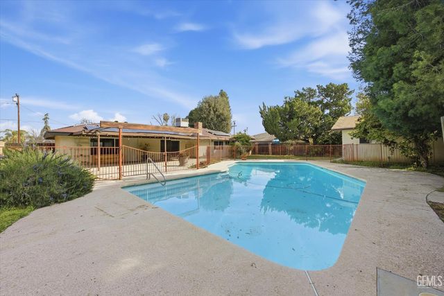 6619 Desmond Court, Bakersfield, CA 93308