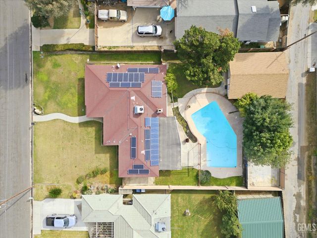 6619 Desmond Court, Bakersfield, CA 93308