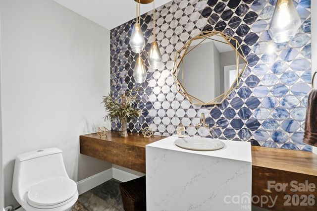 5023 Gorham Drive, Charlotte, NC 28226