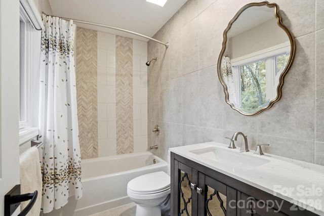 5023 Gorham Drive, Charlotte, NC 28226