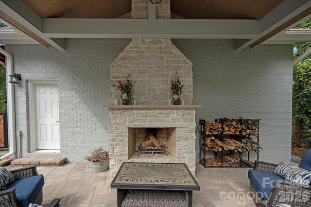 5023 Gorham Drive, Charlotte, NC 28226