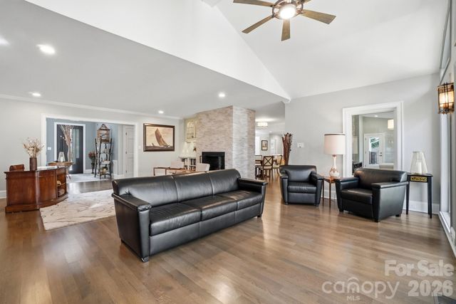 5023 Gorham Drive, Charlotte, NC 28226