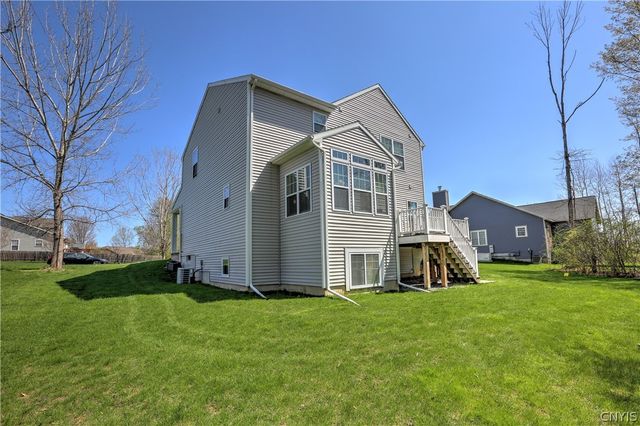 3002 Verona Court, Lysander, NY 13027