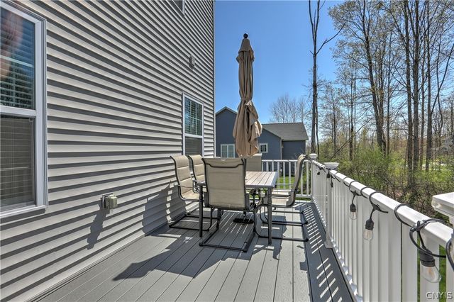 3002 Verona Court, Lysander, NY 13027