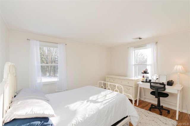 16 Saddle Ridge Drive, Hopewell Junction, NY 12533