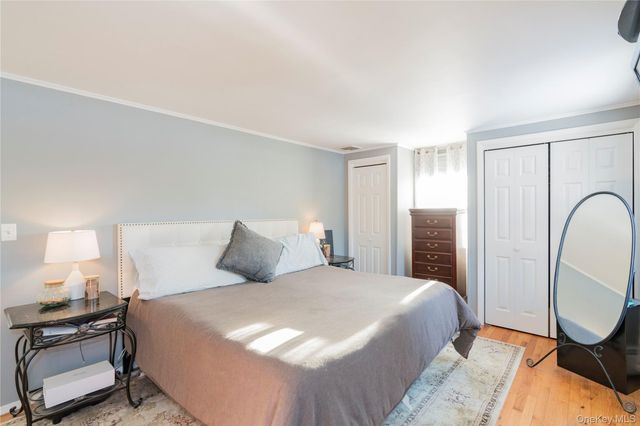 16 Saddle Ridge Drive, Hopewell Junction, NY 12533