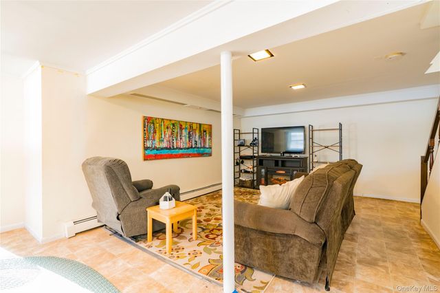 16 Saddle Ridge Drive, Hopewell Junction, NY 12533