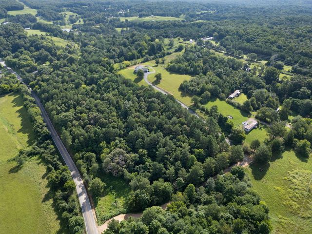 7421 Rabbit Lane, Birchwood, TN 37308