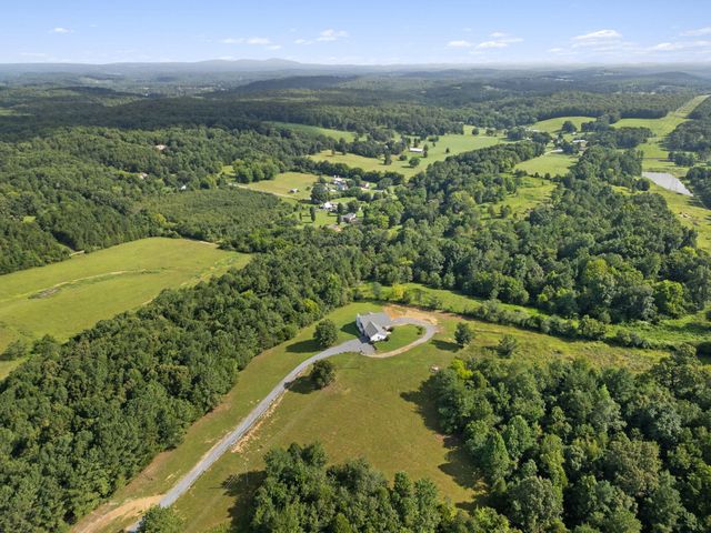 7421 Rabbit Lane, Birchwood, TN 37308