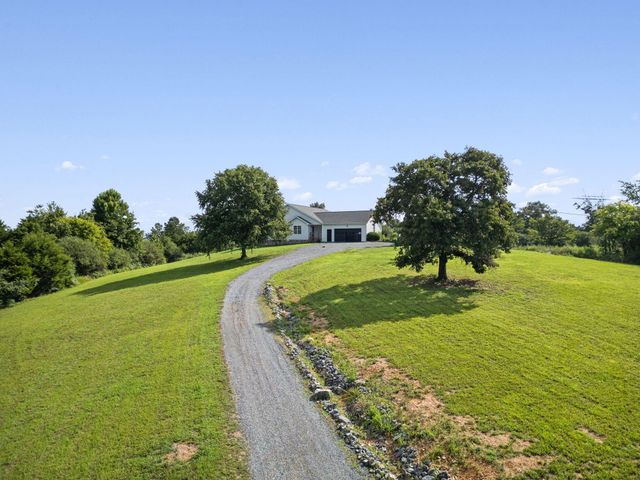 7421 Rabbit Lane, Birchwood, TN 37308