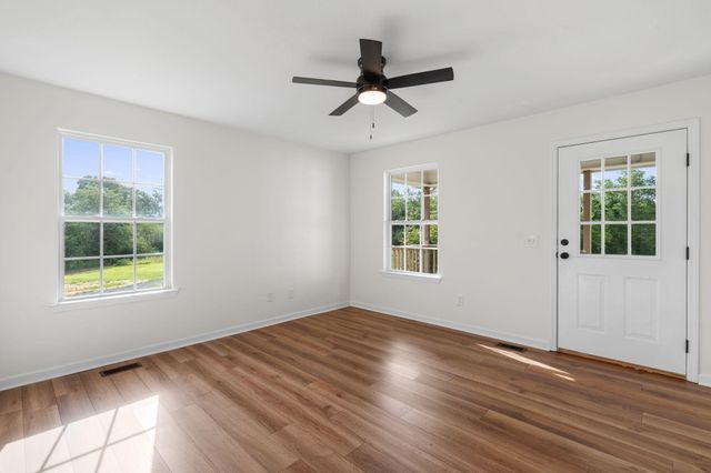 7421 Rabbit Lane, Birchwood, TN 37308