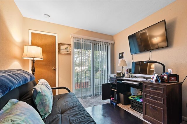 700 Lakeview Drive, Cortland, OH 44410