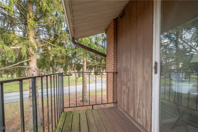 700 Lakeview Drive, Cortland, OH 44410