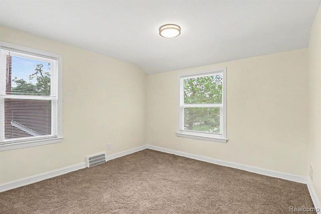 16682 Robson Street, Detroit, MI 48235