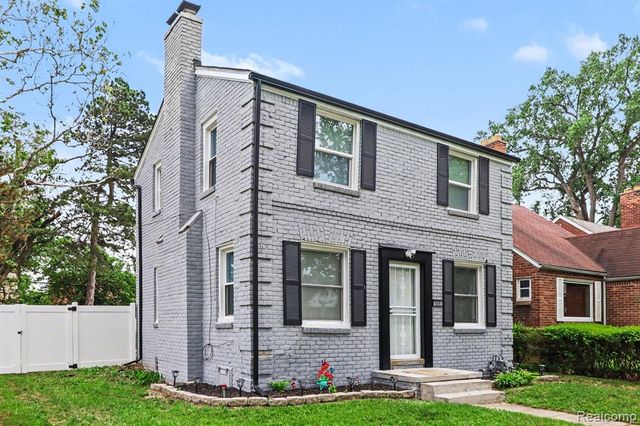 16682 Robson Street, Detroit, MI 48235