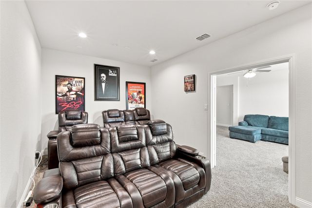 8121 Loretta Day Drive, Arlington, TX 76002