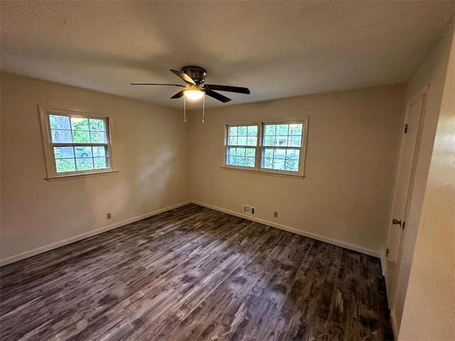 195 Dogwood SE Drive, Calhoun, GA 30701