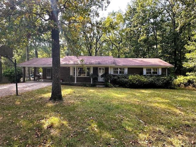 195 Dogwood SE Drive, Calhoun, GA 30701