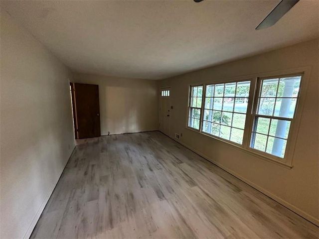 195 Dogwood SE Drive, Calhoun, GA 30701