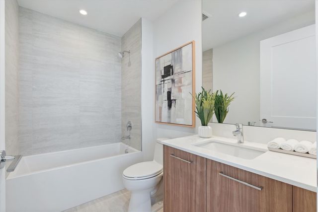 153 N Seabreeze Boulevard 1405-S, Fort Lauderdale, FL 33304