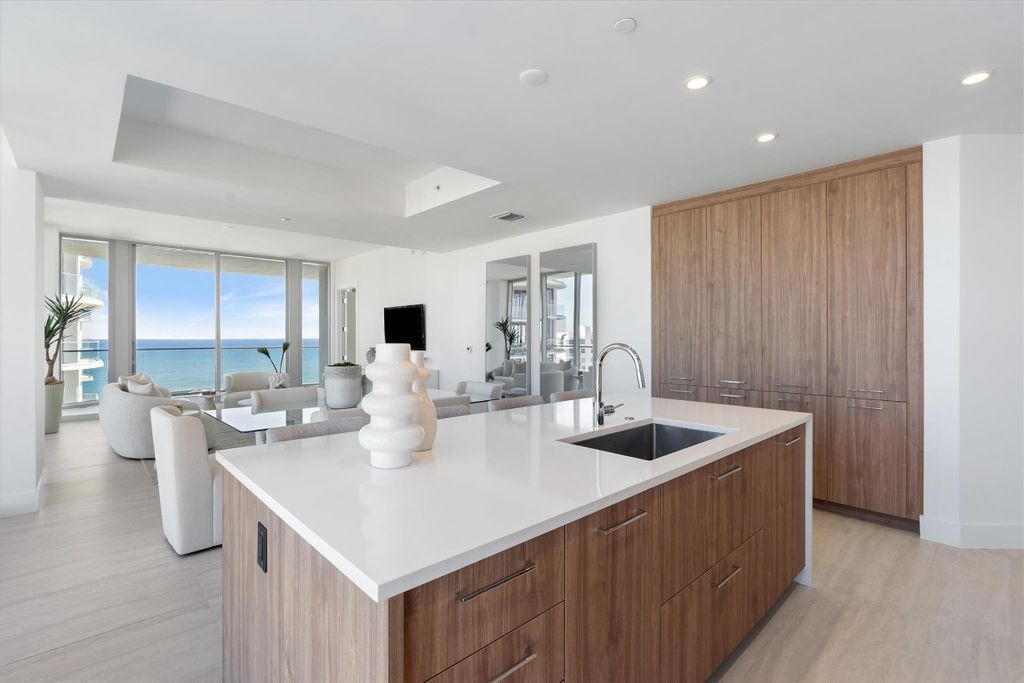 153 N Seabreeze Boulevard 1405-S, Fort Lauderdale, FL 33304