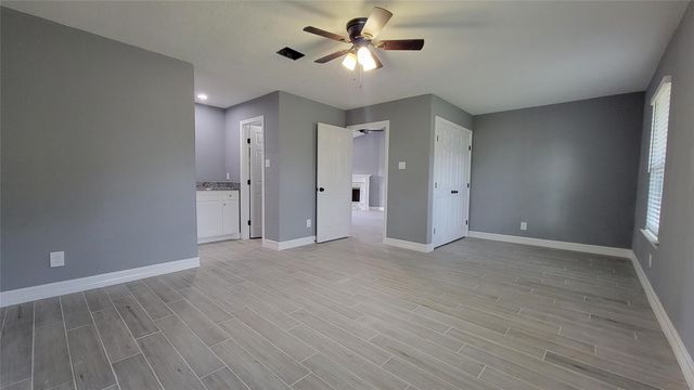 510 Donnacorey Drive, Houston, TX 77013