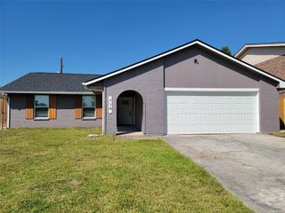 510 Donnacorey Drive, Houston, TX 77013