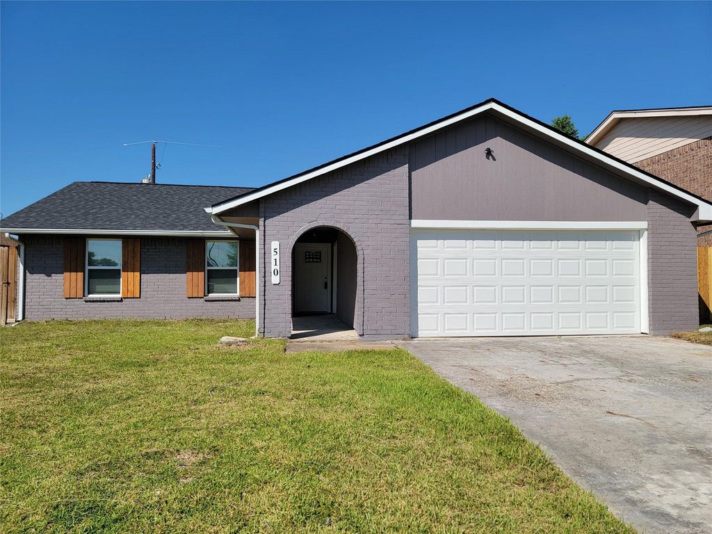 510 Donnacorey Drive, Houston, TX 77013