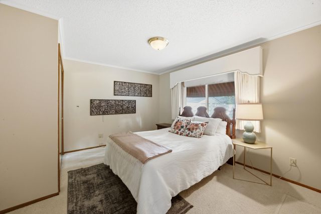 1208 18th Street S, Moorhead, MN 56560