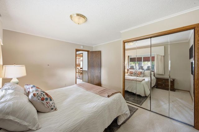 1208 18th Street S, Moorhead, MN 56560