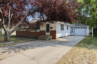 1208 18th Street S, Moorhead, MN 56560