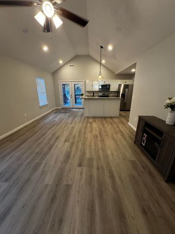 918 Shallowford Rd. Road, Chattanooga, TN 37411