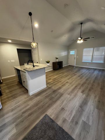 918 Shallowford Rd. Road, Chattanooga, TN 37411