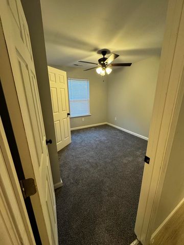 918 Shallowford Rd. Road, Chattanooga, TN 37411