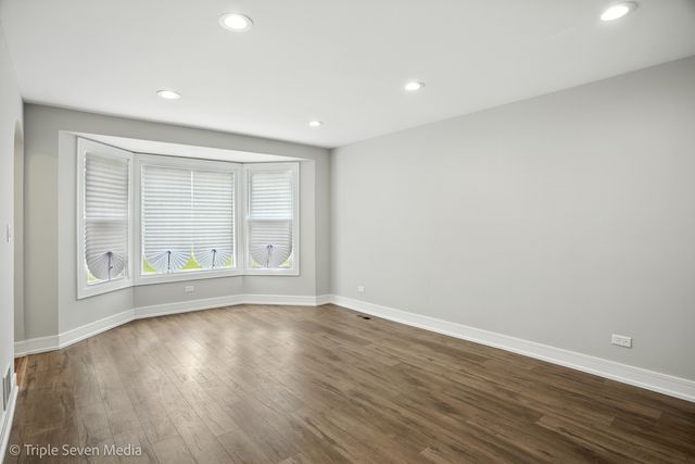 8126 S Wentworth Avenue, Chicago, IL 60620