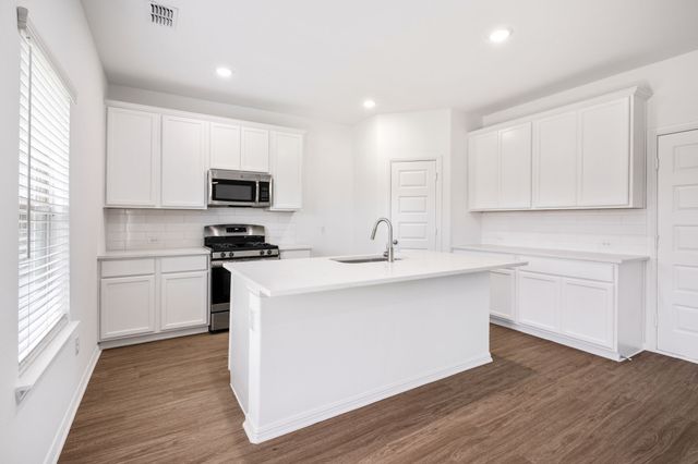 8721 Antelope Flat Lane, Fort Worth, TX 76131