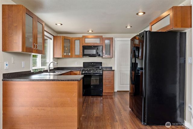 10717 SE 211th Street, Kent, WA 98031